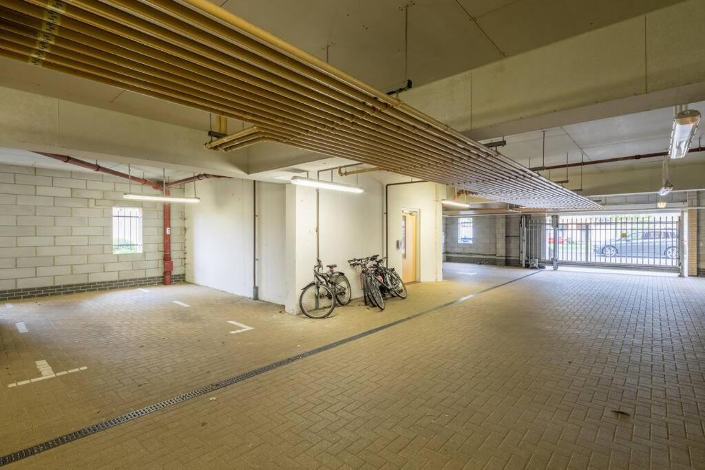 Executive 2Br Apartment Next To Station + Parking CBG Exterior photo